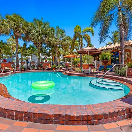 Blue Seas Courtyard-2